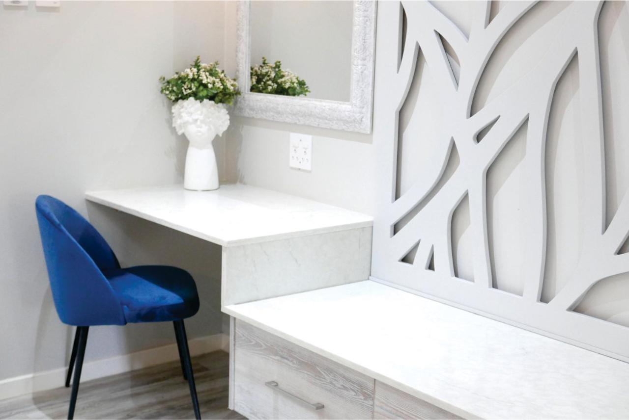 Waterside Cottages & Villas - Self Catering Γκαμπορόνε Εξωτερικό φωτογραφία